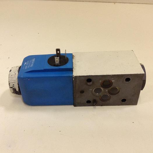 Used VICKERS Valves DG4V-3-2AL-M-U-HL7-60 #72556