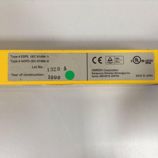 Used OMRON Safety Light Curtain F3S-A082-D #90217