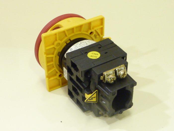 Used KLOCKNER MOELLER Cam Switch T0-2-8293 #43222