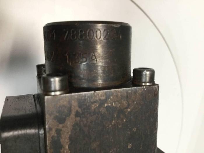 Used MOOG Valve CCE32A6RH1X06 #98341