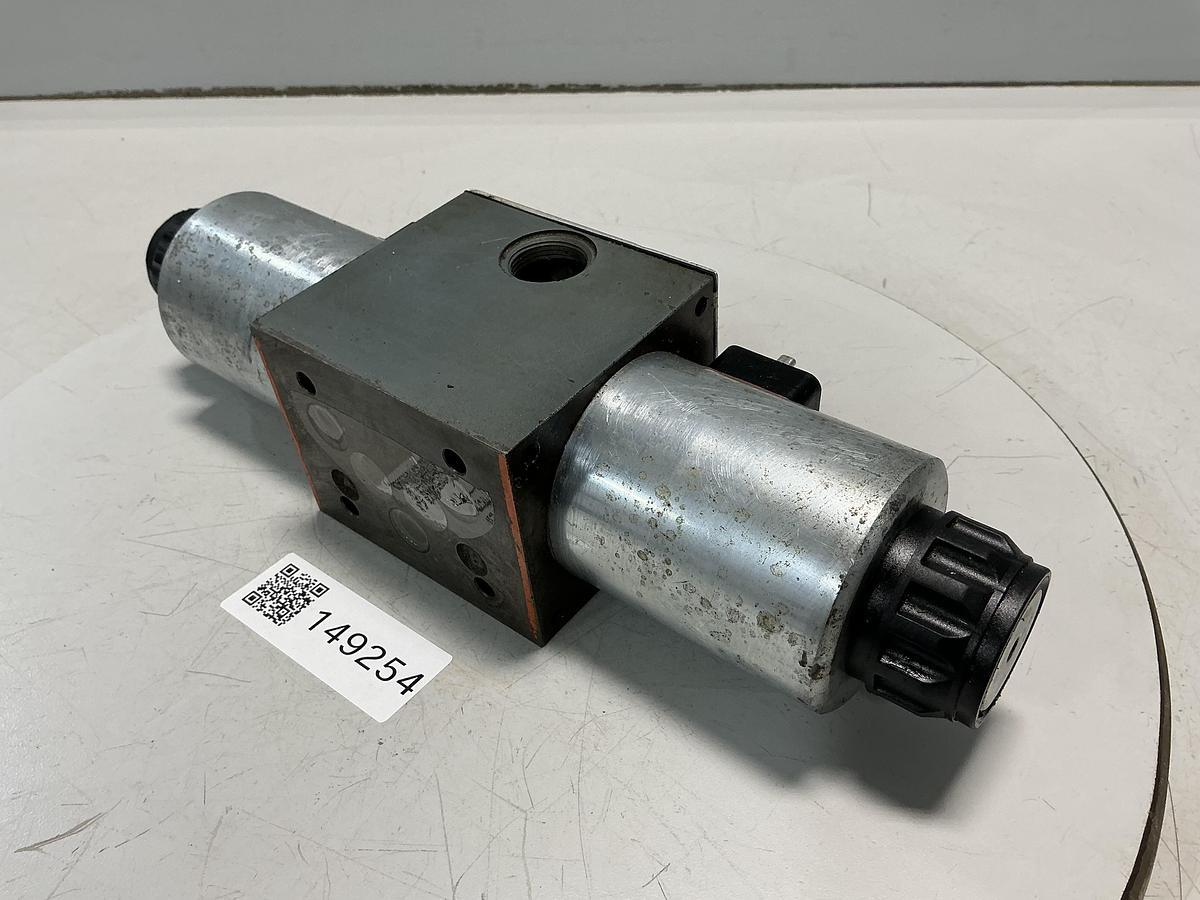 Used REXROTH 4WE 10 E67-31/CG24N9Z4/T08