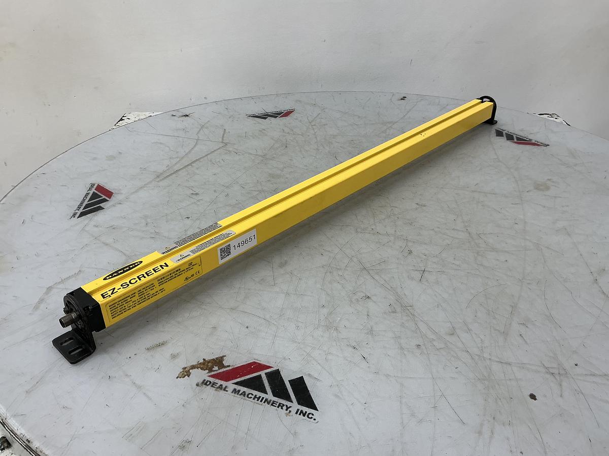 Used BANNER ENGINEERING SLSE30-900Q8