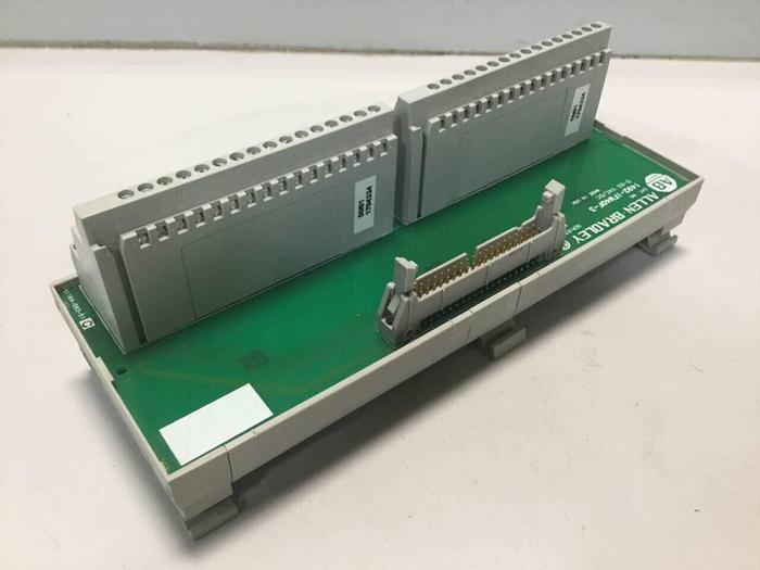 Used ALLEN BRADLEY Interface 1492-IFM40F-3 #100126