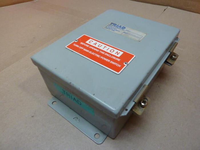 Used TRIAD CONTROLS INC Controller TT-01NL #28800