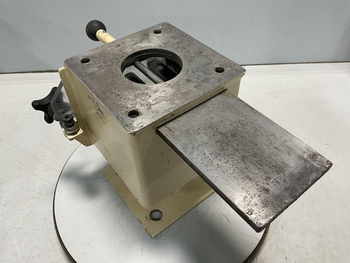 Used PPE NO MODEL NUMBER / NO TAG