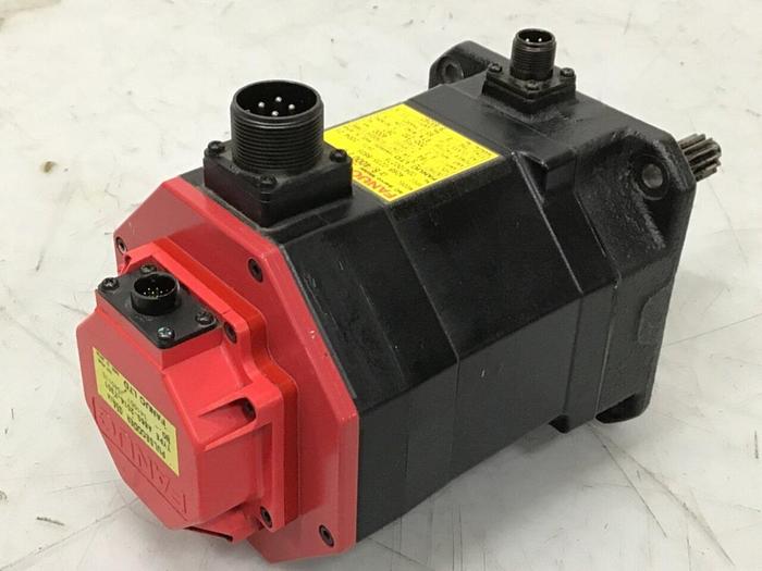 Used FANUC Servo Motor A06B-0235-B605 #120472