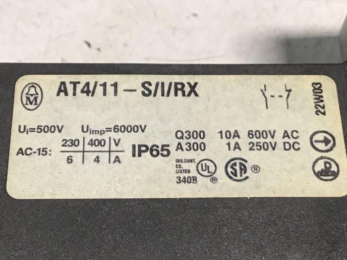 Used MOELLER Limit Switch AT4/11-S/I/RX #122075