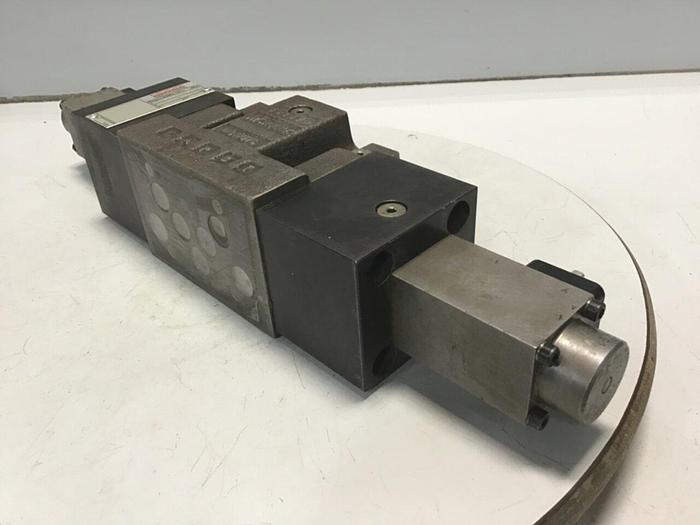 Used MOOG Valve WEPF4P10A03CSAN Used