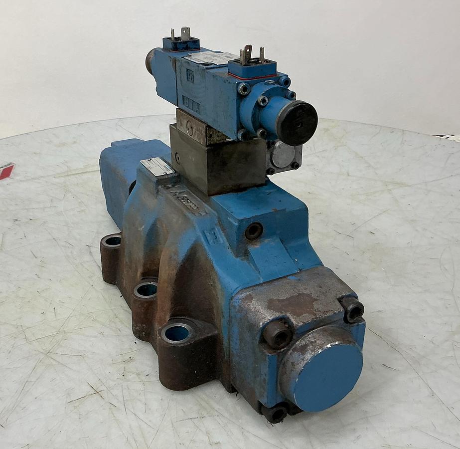 Used MANNESMANN REXROTH 4WRZ32W3-520-50/6A24N9EK4/D3MR