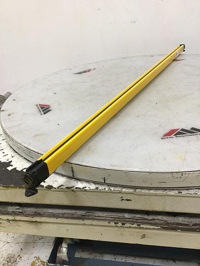 Used KEYENCE CORP Light Curtain GL-R72H-T USED