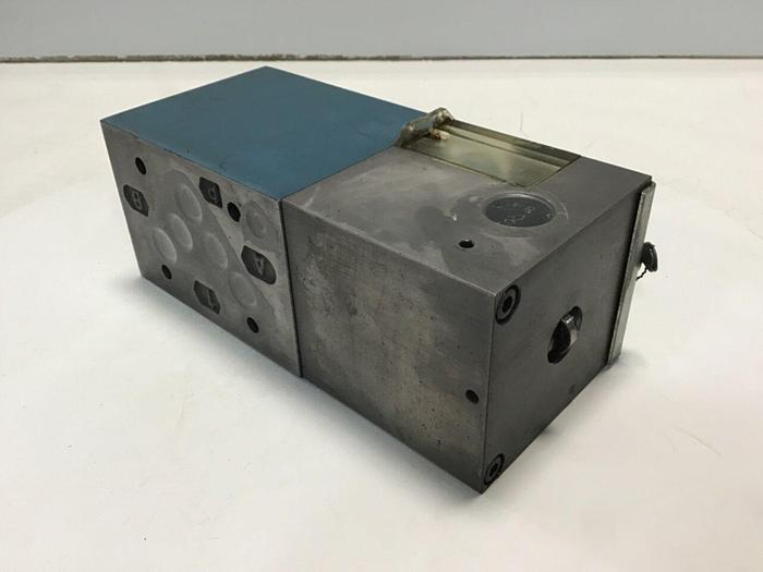 Used BOSCH Valve 0 810 001 029 Used #144697