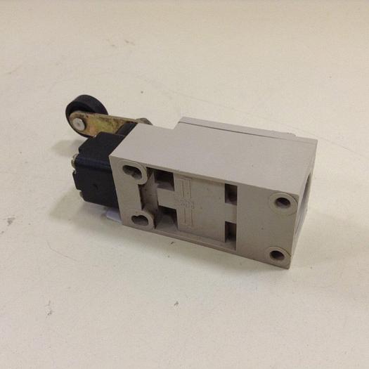 Used OMRON Limit Switch D4D-2120 #77587