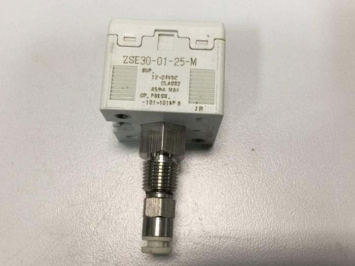 Used SMC Vacuum Switch ZSE30-01-25-M #99173