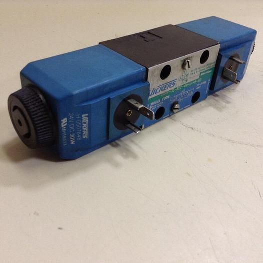 Used VICKERS Solenoid Valve DG4V3S82CVMH560 #87595