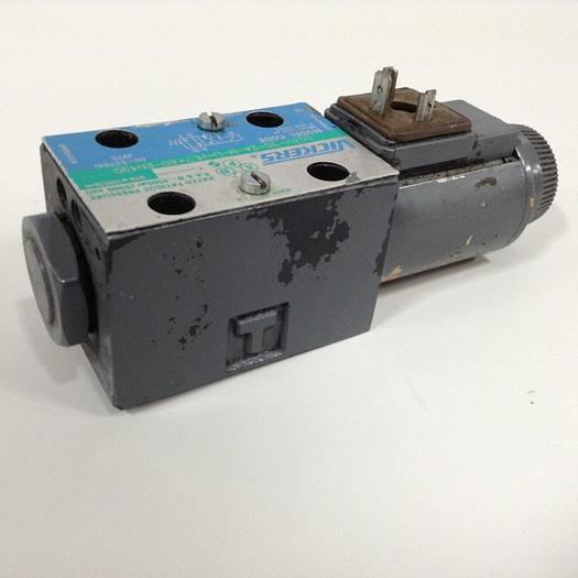Used VICKERS Valve DG4V3S2AMUHL760EN490 Used