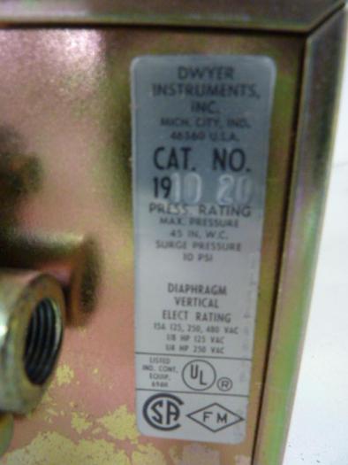 DWYER Pressure Switch 1910-20 NEW #53205