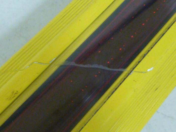 Used STI Light Curtain Receiver MG46SR-30-1215-R-A1-FD2 Used