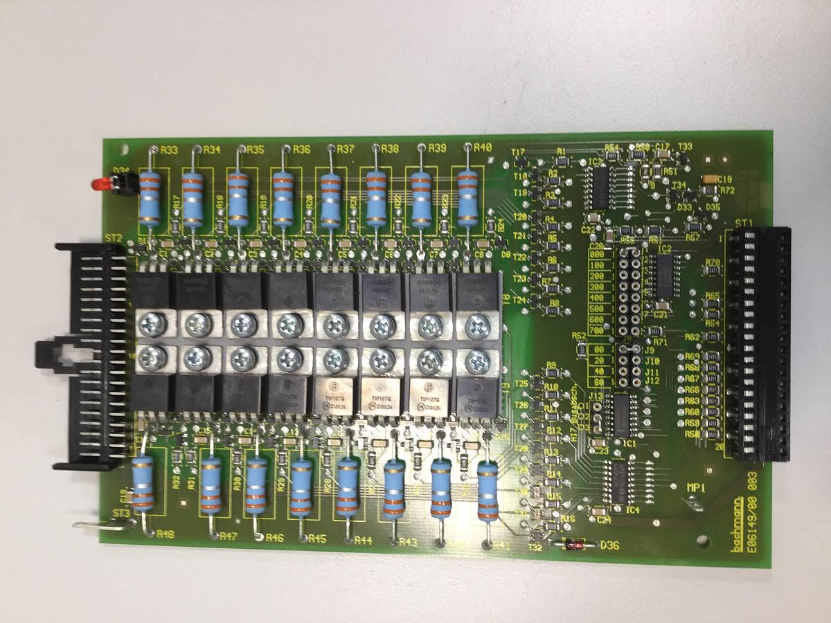 Used BACHMANN ELECTRONIC Output Card CA16/P2.5S E06149/00 003 USED