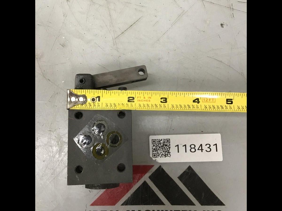 Used YUKEN Directional Valve DCG-01-2B2-4018 USED