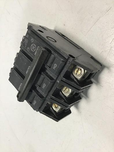 Used GENERAL ELECTRIC Breaker THQC330 #113577