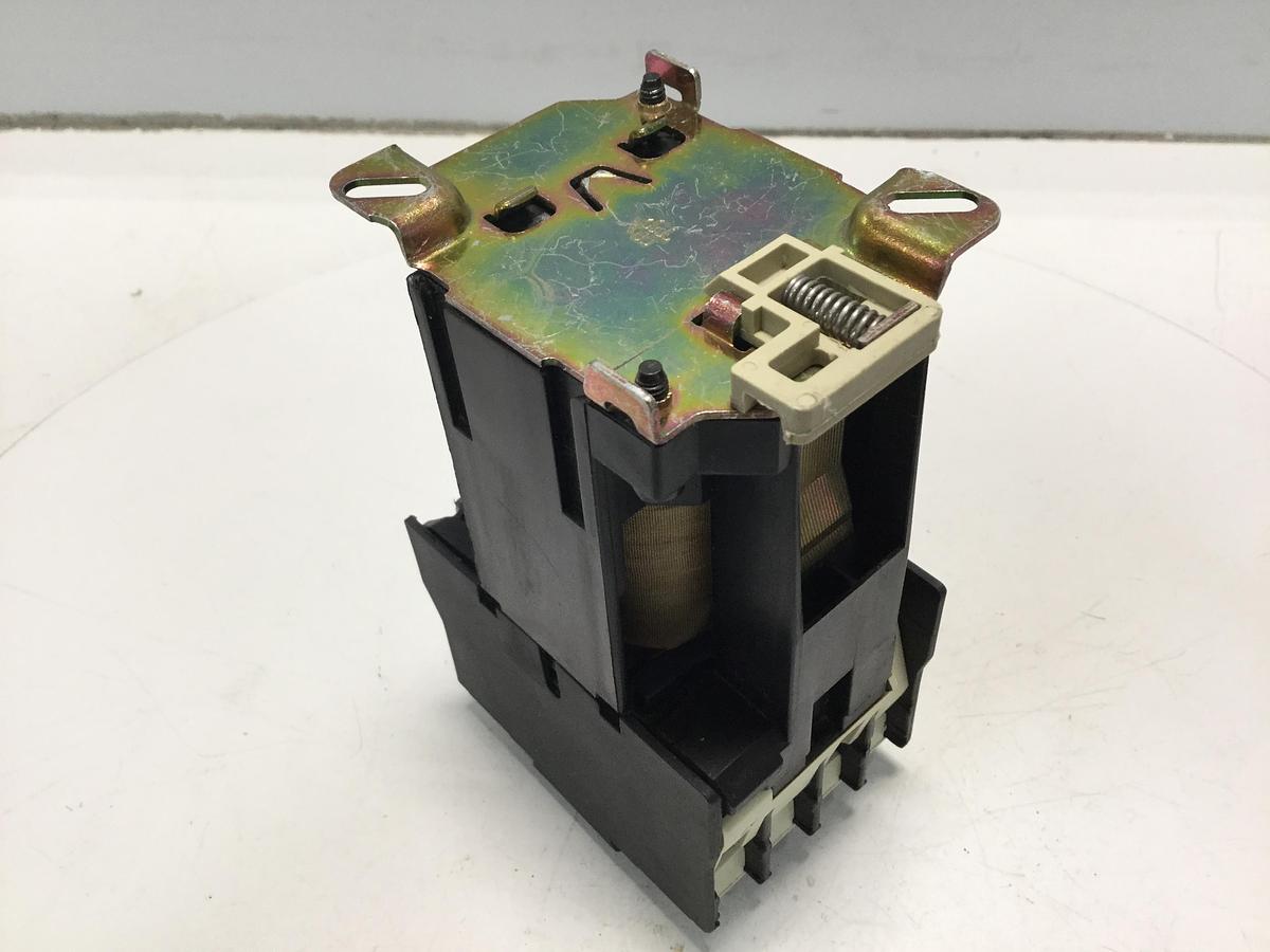 Used TELEMECANIQUE Contactor LP1D2510 Used
