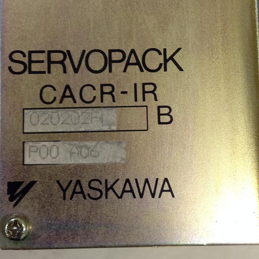 Used YASKAWA Servopack CACR-IR020202F #76539