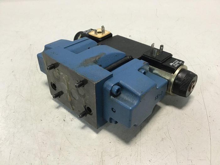 Used VICKERS Valve DG4V-3S-6C-M-U-HL7-60-EN490 Used