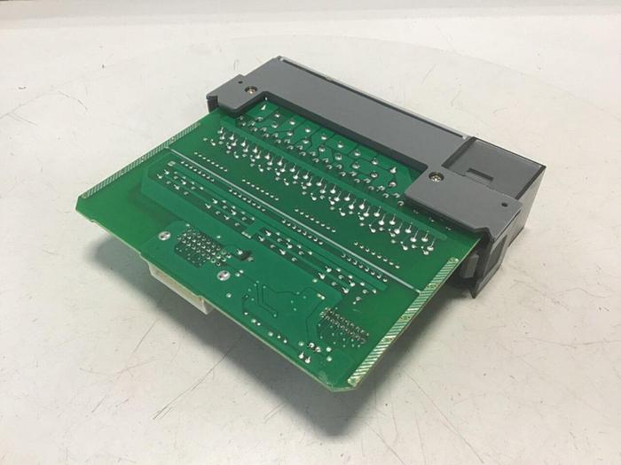 Used ALLEN BRADLEY Input Module 1746-IB16 SER C #127724