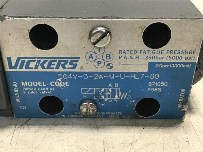 Used VICKERS Solenoid Valve DG4V32AMUHL760 Used