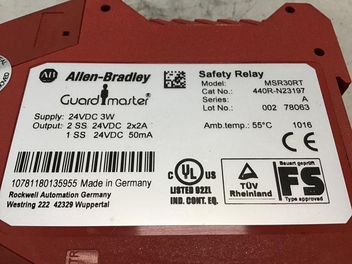 Used ALLEN BRADLEY Guardmaster Safety Relay 440R-N23197 SER A #140077