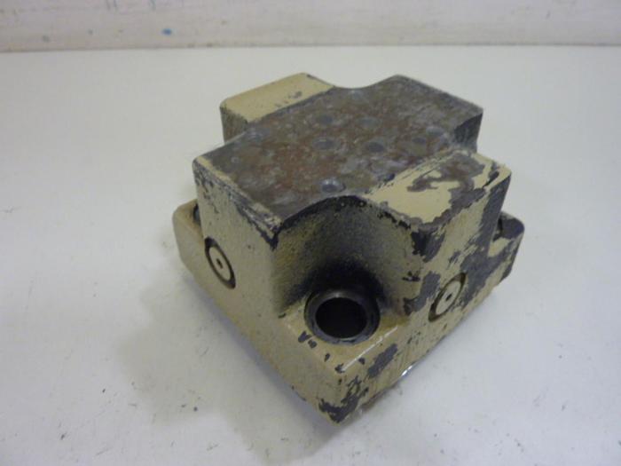 Used VICKERS Valve CVCS25W31S210 #61714