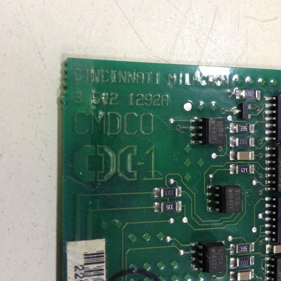 Used CINCINNATI MILACRON Circuit Board 3-542-1292A / BRACKET Used