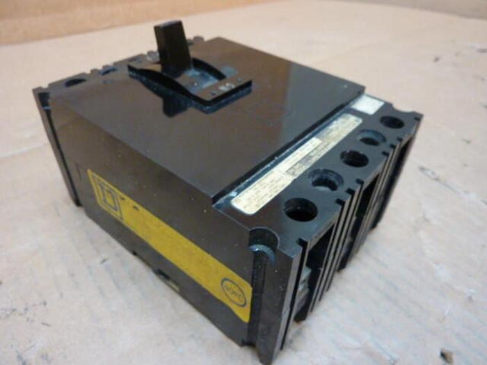 Used SQUARE D 15 Amp Circuit Breaker FAL32015 #28446