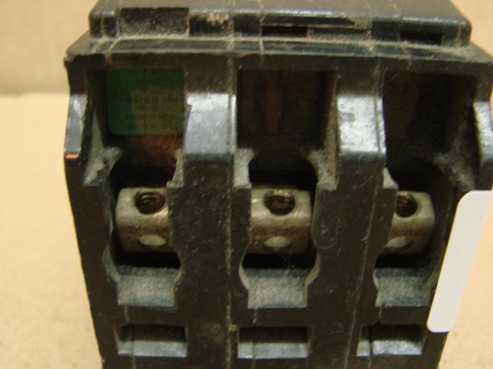 Used SQUARE D 20 Amp Circuit Breaker QO320 #42584