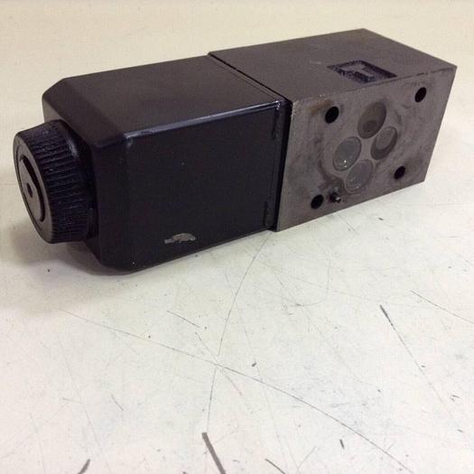 Used VICKERS Directional Valve DG4V-3S-22AL-M-U-H5-60 #87615