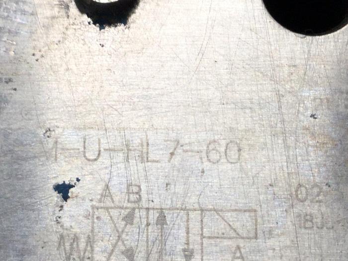 Used VICKERS Valves DG4V-3-2AL-M-U-HL7-60 #111265