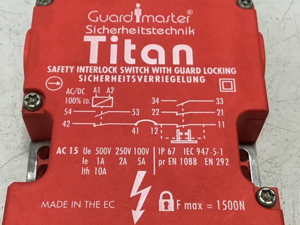 Used ALLEN BRADLEY Safety Switch TITAN Used