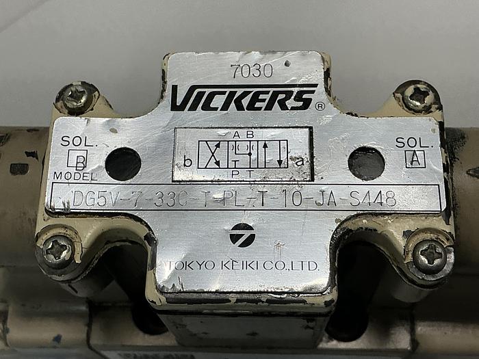 Used VICKERS DG5V-7-33C-T-PL-T-10-JA S448