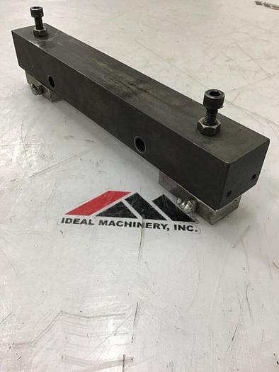 Used CINCINNATI MILACRON Sliding Platen Shoe 5040389 #123902