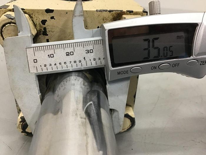 Used HYDRO LINE Injection Sled Cylinder N5B 2.5X16