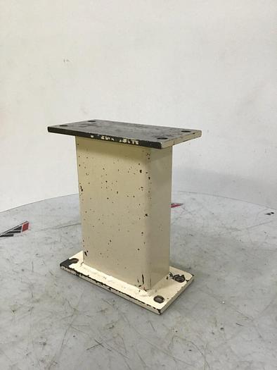 Used AEC Robot Stand 12 X 6 ROBOT STAND #143089