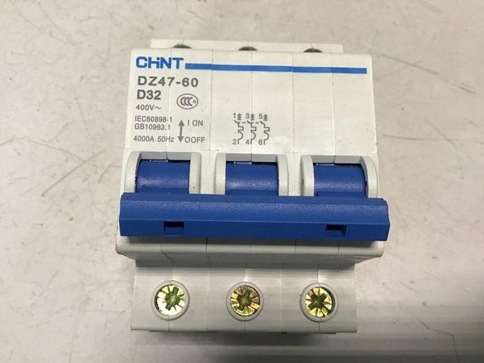 Used CHINT Circuit Breaker D32 DZ47-60 #124105