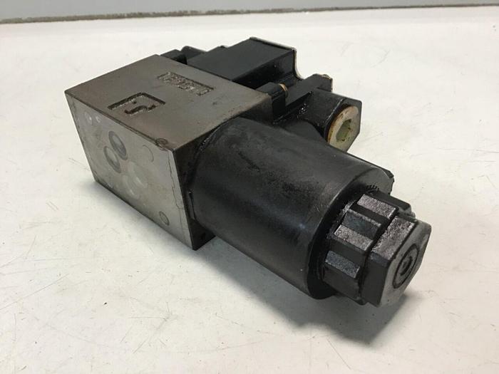 Used TOKIMEC Valve DG4V-3-24A-M-P7-H-7-52 Used #138426