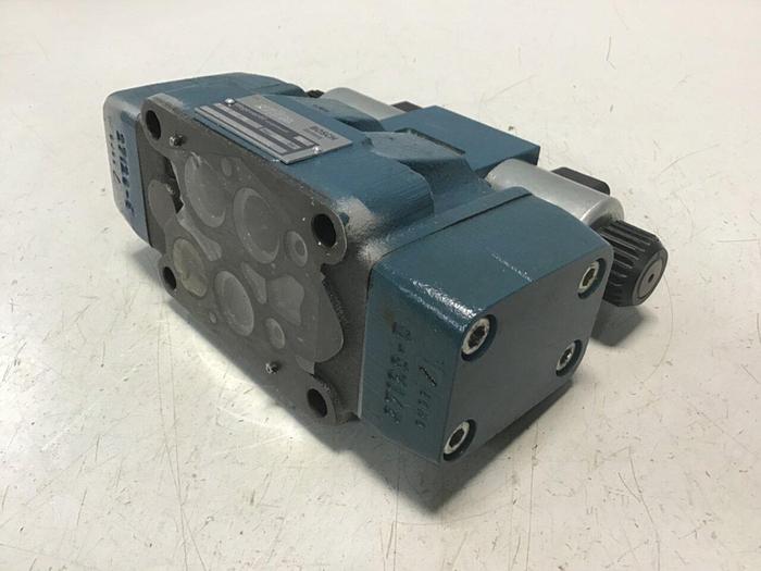 Used BOSCH Directional Valve 0 810 091 423 Used