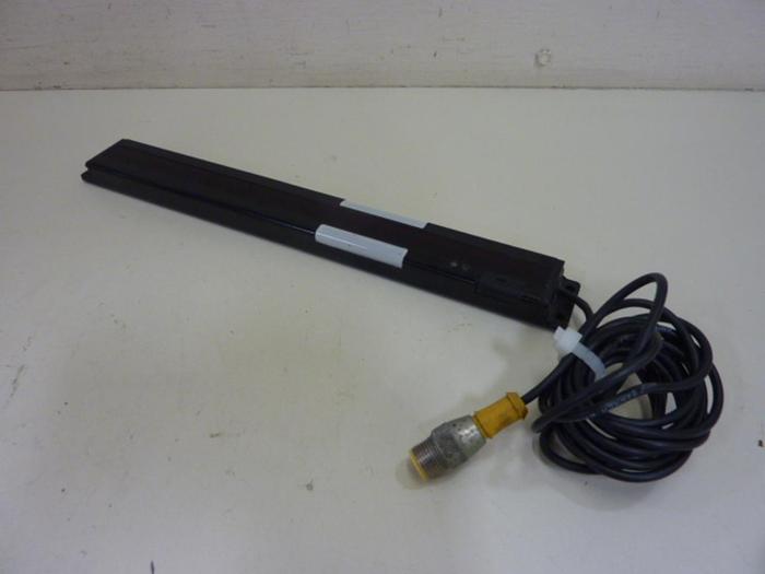 Used BANNER ENGINEERING Array Emitter PVA225P6EQ #58334