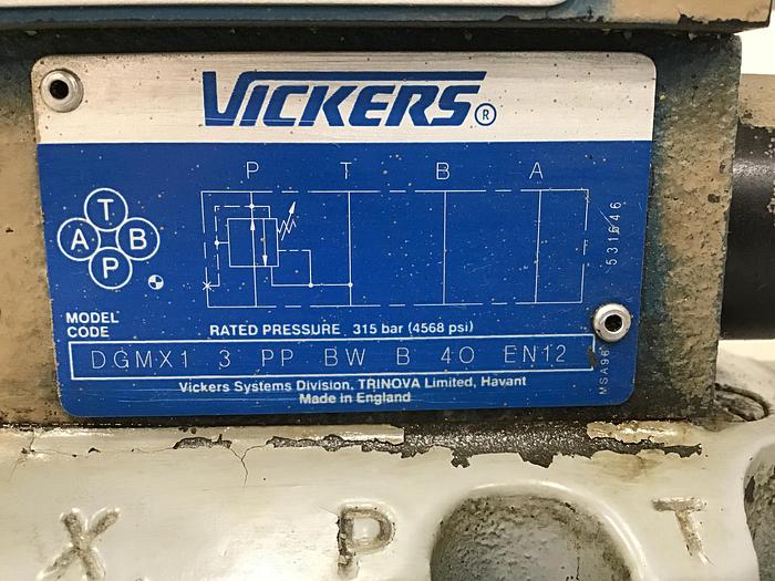Used VICKERS KFDG5V 7 26200N X VM U1 H1 12 EN30 Valve Used #141262