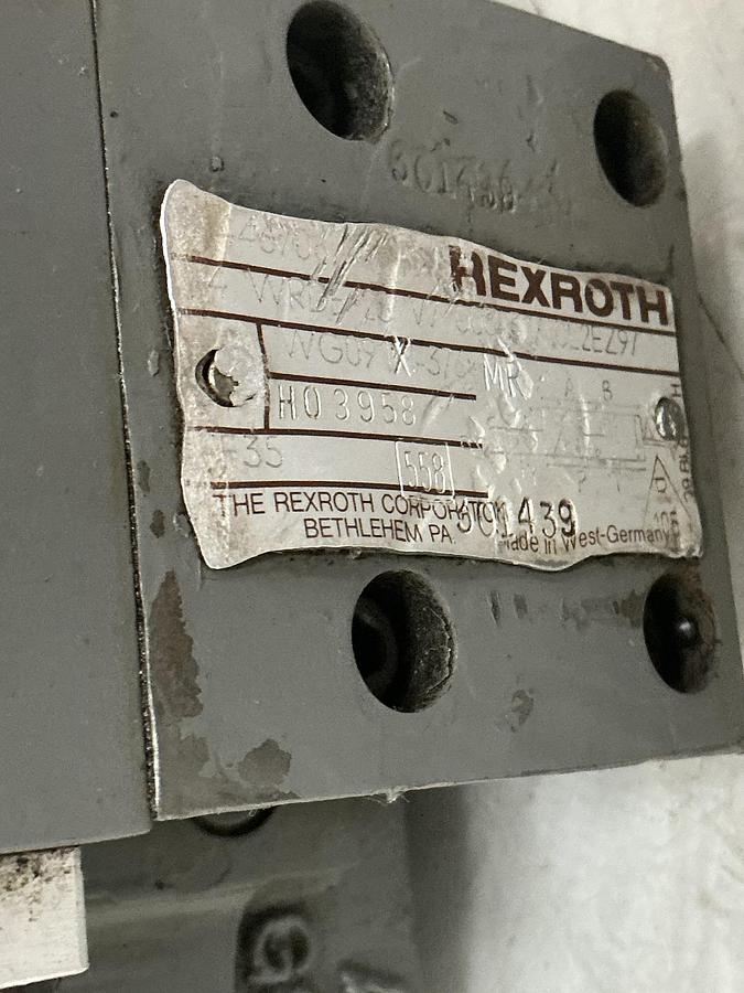 Used REXROTH 4 WRDE 25 -31/-372