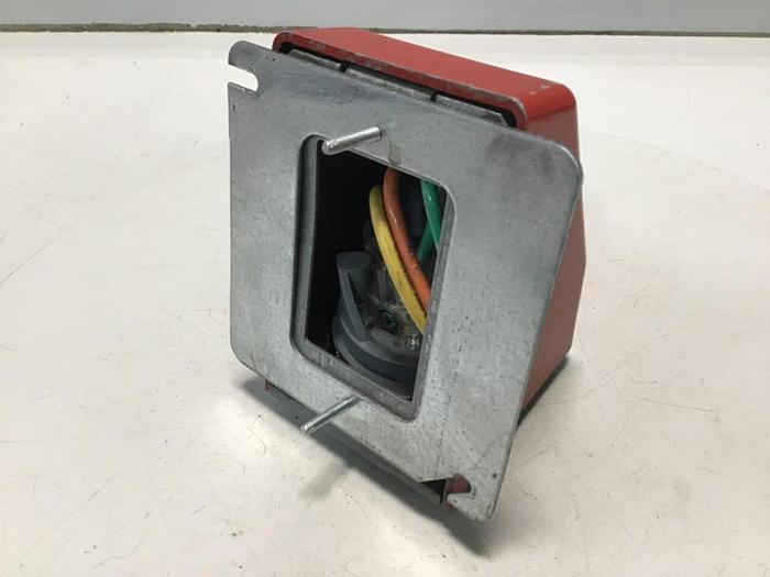 Used HUBBELL Safety Shroud Twist Lock HBL2730AR #116159