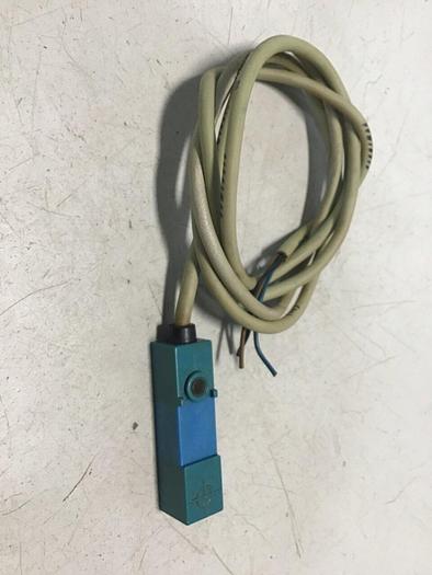 Used YAMATAKE Proximity Switch FL2-4A6S #128224