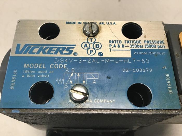 Used VICKERS Valves DG4V-3-2AL-M-U-HL7-60 #142441